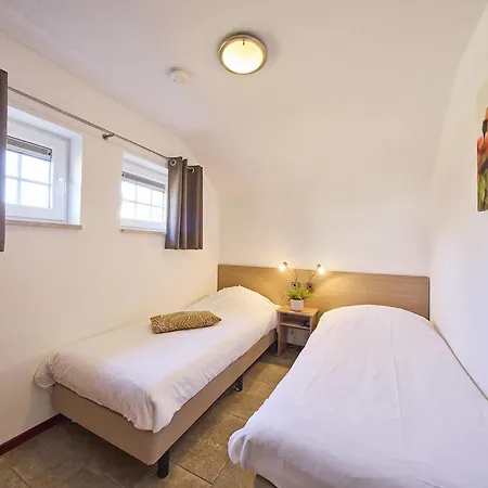 Villa In Limburg Near Designer Outlet Roggel